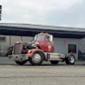 Meet your Posher, Derek